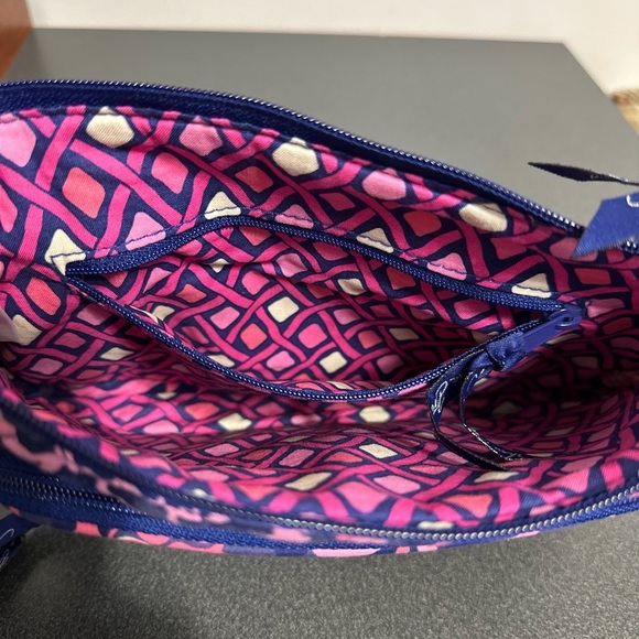 Vera Bradley Crossbody Purse - Picture 6 of 9
